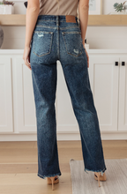 Rose High Rise 90's Straight Jeans in Dark Wash